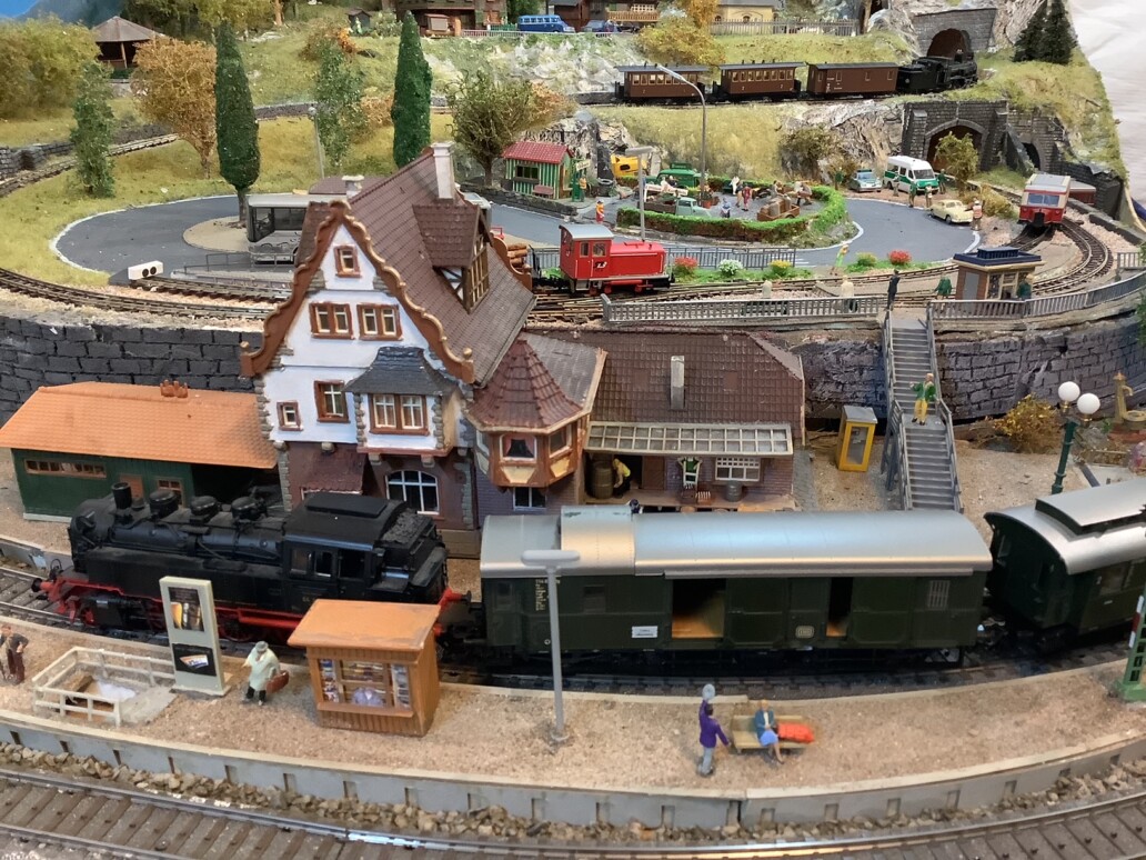 Faszination Modellbahn Internationale Messe für Modelleisenbahnen, Specials & Zubehör MA2025 Spur H0e Privatanlage Gisch 02 uai